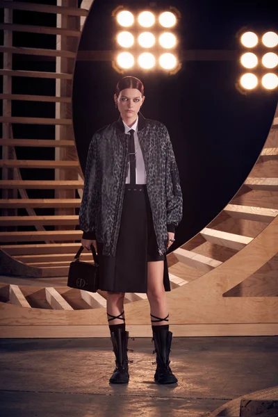 Look 52